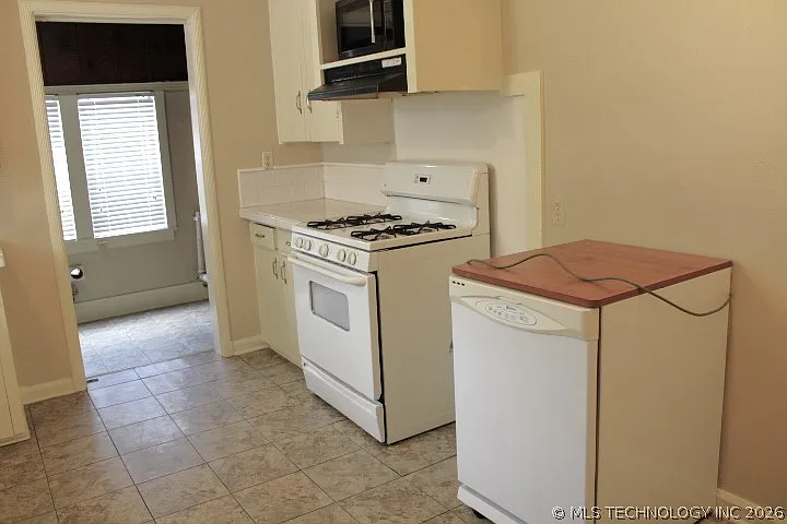 908 S Vandalia Ave — Photo 7