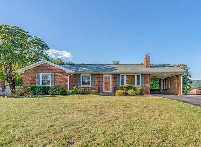 1st image of 427 Cameron Dr