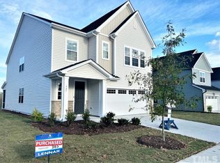 925 Matterhorn Dr, Fuquay Varina, NC 27526