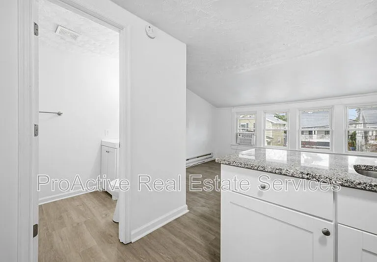 244 W 32nd St #2 — Photo 7