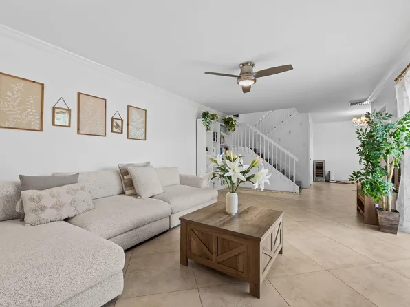 9995 NW 6th Court #9995, Plantation, FL 33324