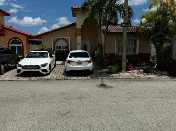 7001 W 35th Ave Unit 225, Hialeah, FL 33018