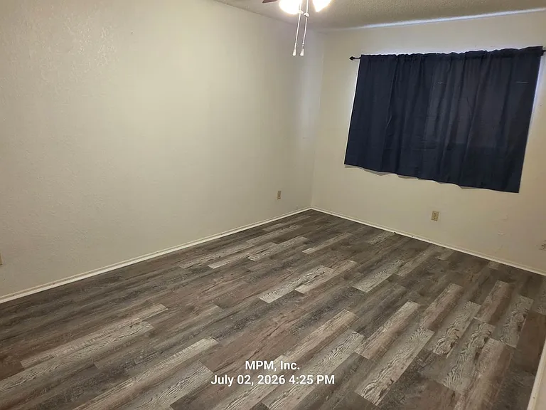 1607 Westfield Rd — Photo 8