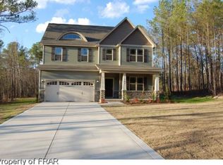 144 Magnolia Dr, Spring Lake, NC 28390