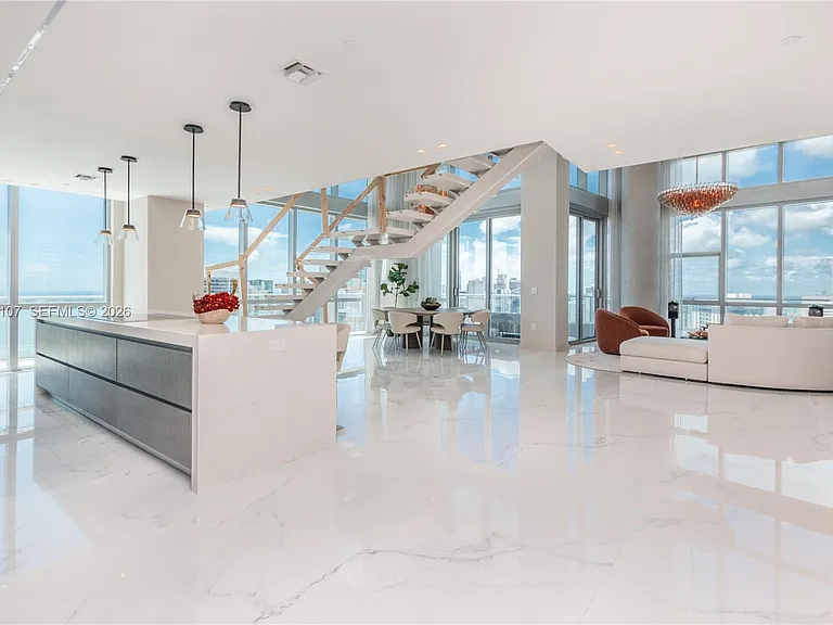 851 NE 1st Ave #Penthouse 4611 — Photo 14