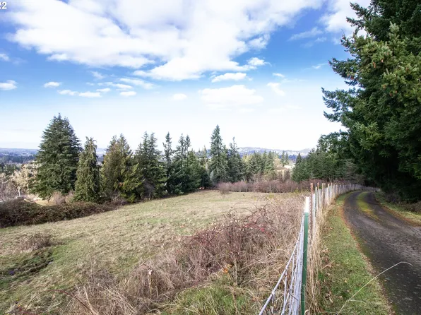 16266 S Forsythe Rd, Oregon City, OR 97045