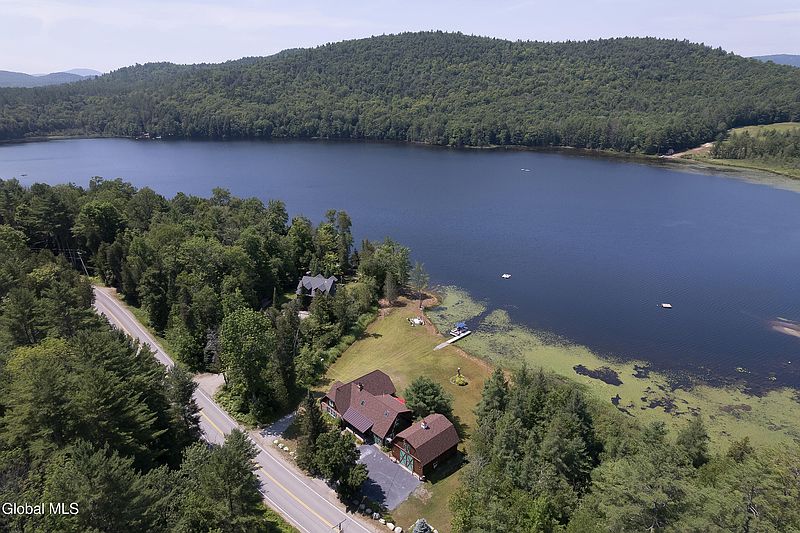 2nd image of 679 Valentine Pond Rd