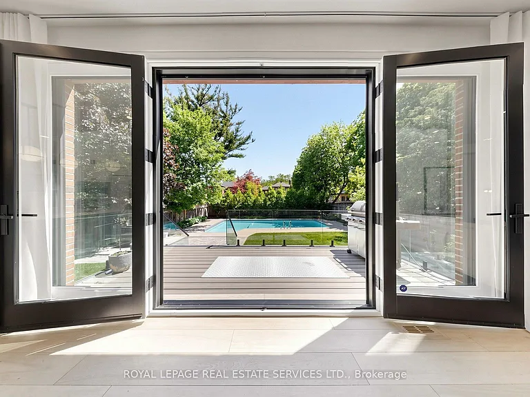 17 Romney Rd — Photo 12