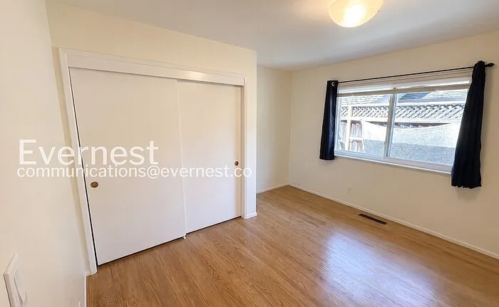 4335 Miranda Ave — Photo 14