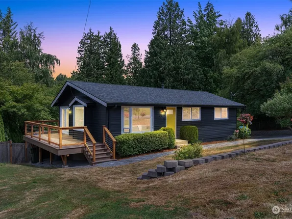 1324 N 40th Street, Renton, WA 98056