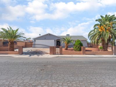 5717 Christchurch Ave, Las Vegas, NV, 89110