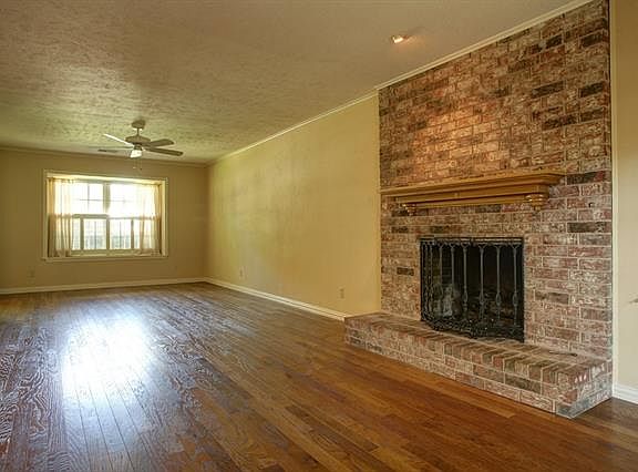 2nd image of 737 Kingswood Ave