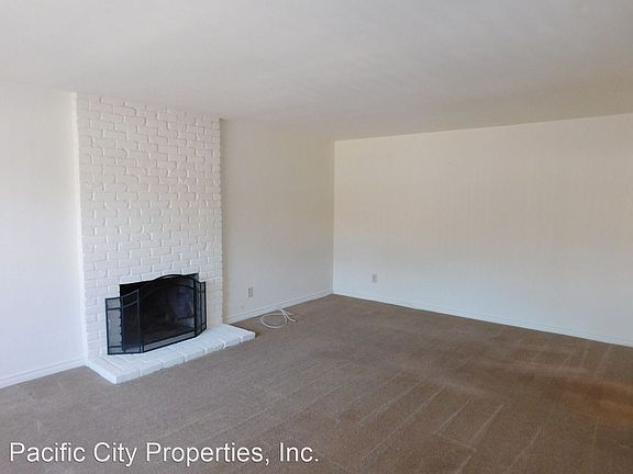 2nd image of 16712 Algonquin St APT 1