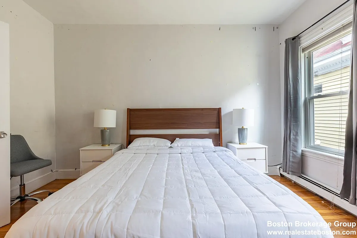Building Photo - 58 Hillside St #3C
