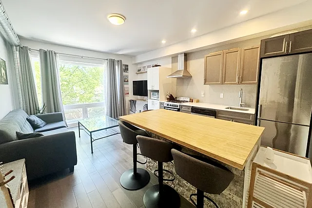 22 Perkins St #204