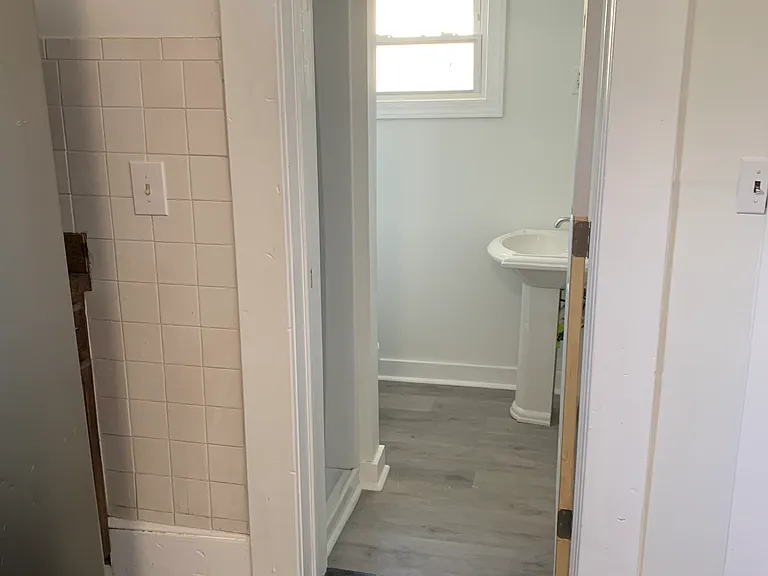 210 Craig Ave — Photo 17