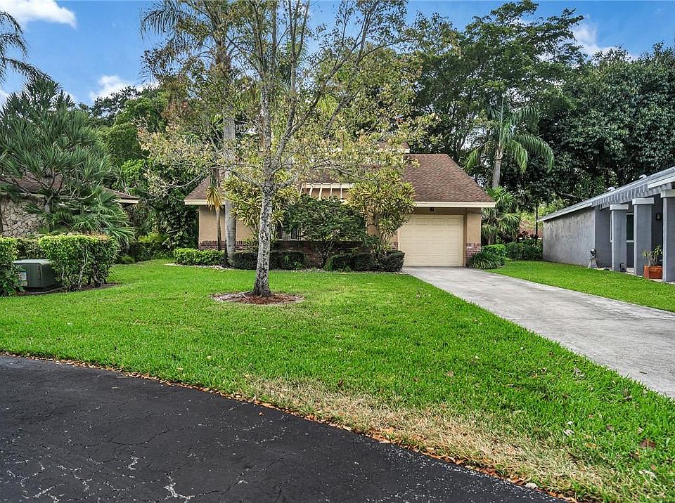 1st image of 2441 Ginger Avenue
