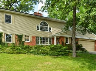 1110 Warrington Rd, DEERFIELD, IL 60015