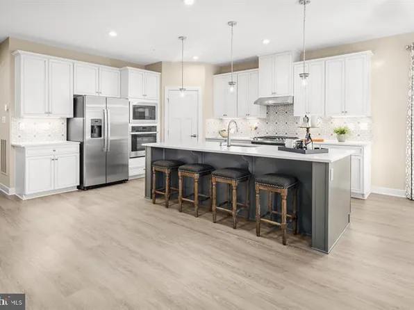 15522 Twin River Cir #G019, Bowie, MD 20716