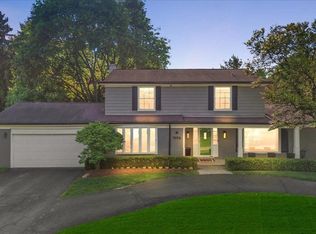 7174 Glengrove Dr, Bloomfield Hills, MI 48301