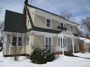 310 Genesee Park Dr, Syracuse, NY 13224