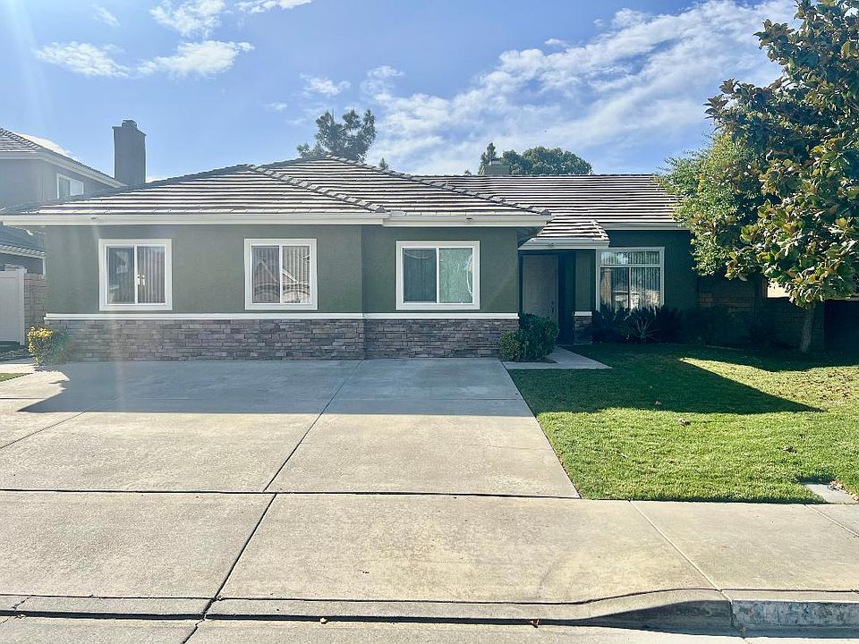 1st image of 24689 Lincoln Ave