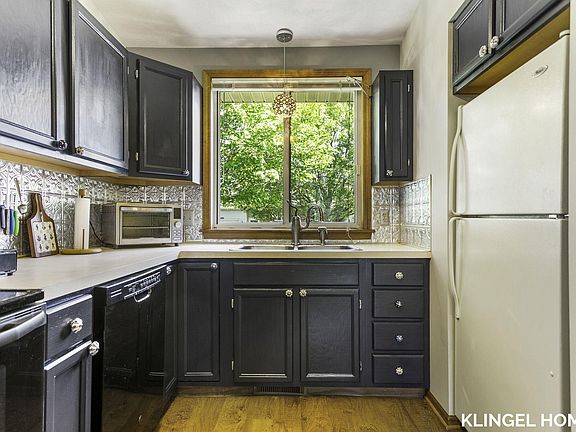 4th image of 1511 Klempel Farm Dr