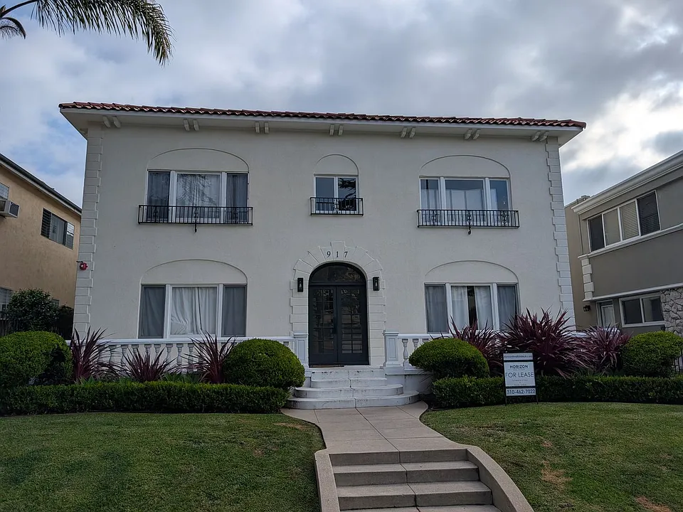 917 Lincoln Blvd