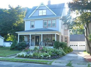 5 Farnam Hl, Bethel, CT 06801