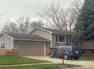 2401 W 3rd St, Hobart, IN 46342