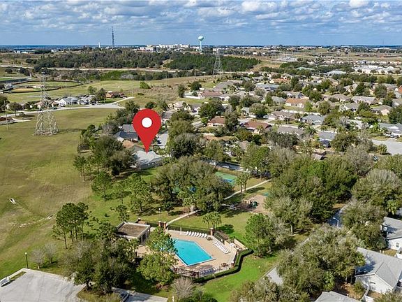 3rd image of 14824 Pond Pine Ln