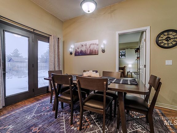 5th image of 58 Charters Dr