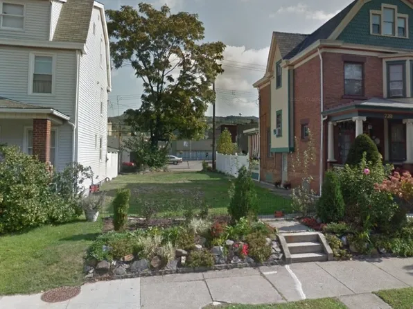 722 Maplewood Ave, Ambridge, PA 15003