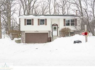 1115 Bretton Rd, Lansing, MI 48917