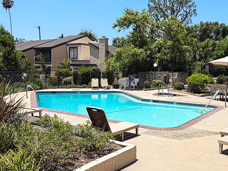 311 E Sierra Madre Blvd #B — Photo 16