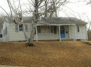 216 State St, Jackson, MN 56143