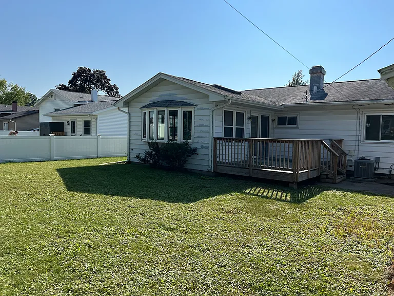2301 Hillandale Rd — Photo 2
