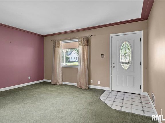5th image of 1424 N Franklin Ave