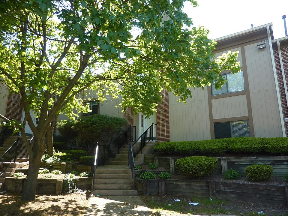1st image of 371 Wilmington Dr #3F