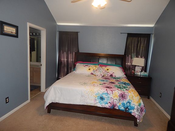 5th image of 2713 Greenbriar Ct