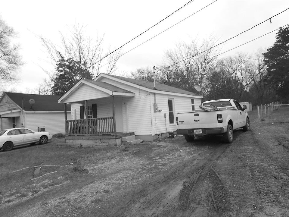 1st image of 128 Earnhart St