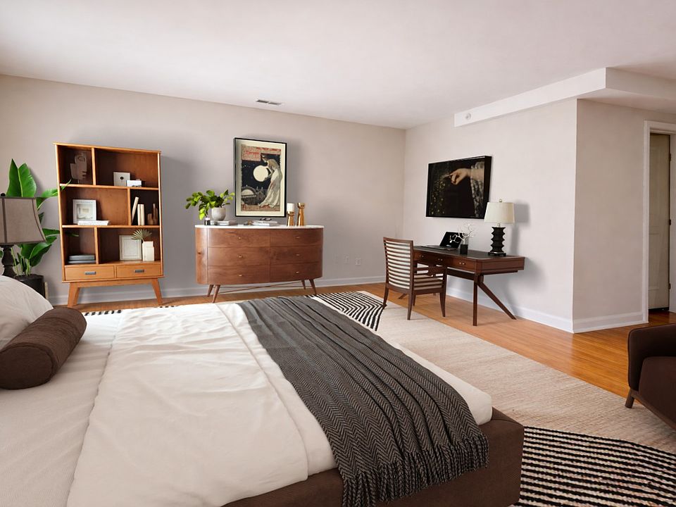 1st image of 1740 Hinman Ave APT 4G