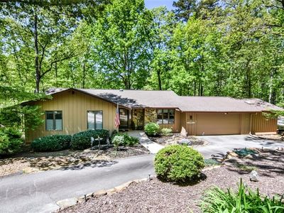 3 Channel Ln, Salem, SC, 29676