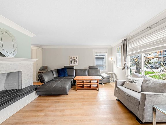 3rd image of 1276 Kent St