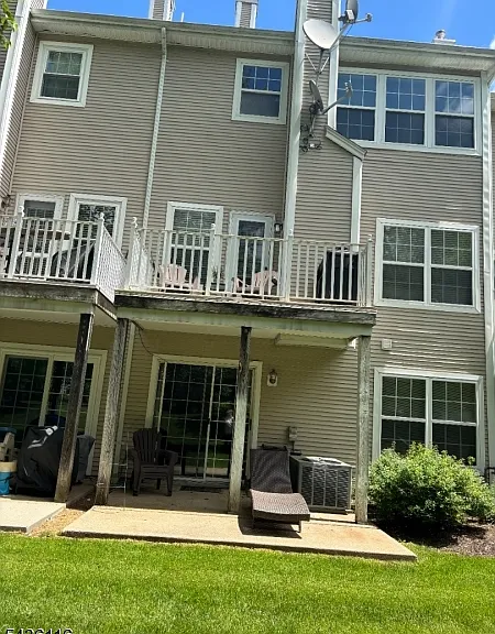 15 Washington Ct — Photo 22