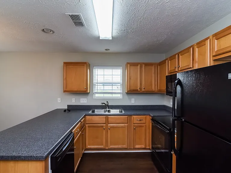 1548 Destiny Dr — Photo 5