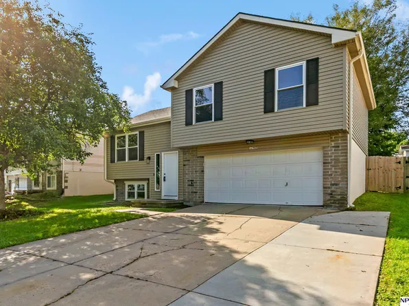 12905 Curtis Ave, Omaha, NE 68164