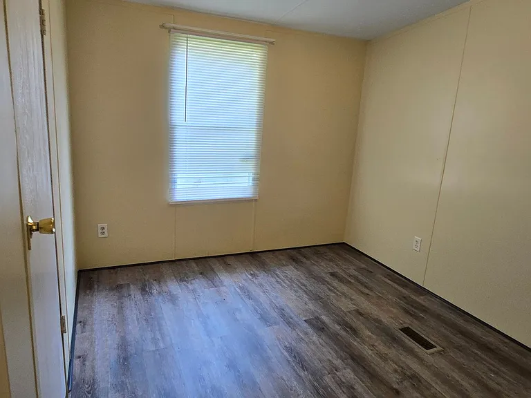 118 Kennedy Ave — Photo 8