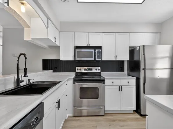 10167 Sailwinds Blvd N APT 206, Largo, FL 33773