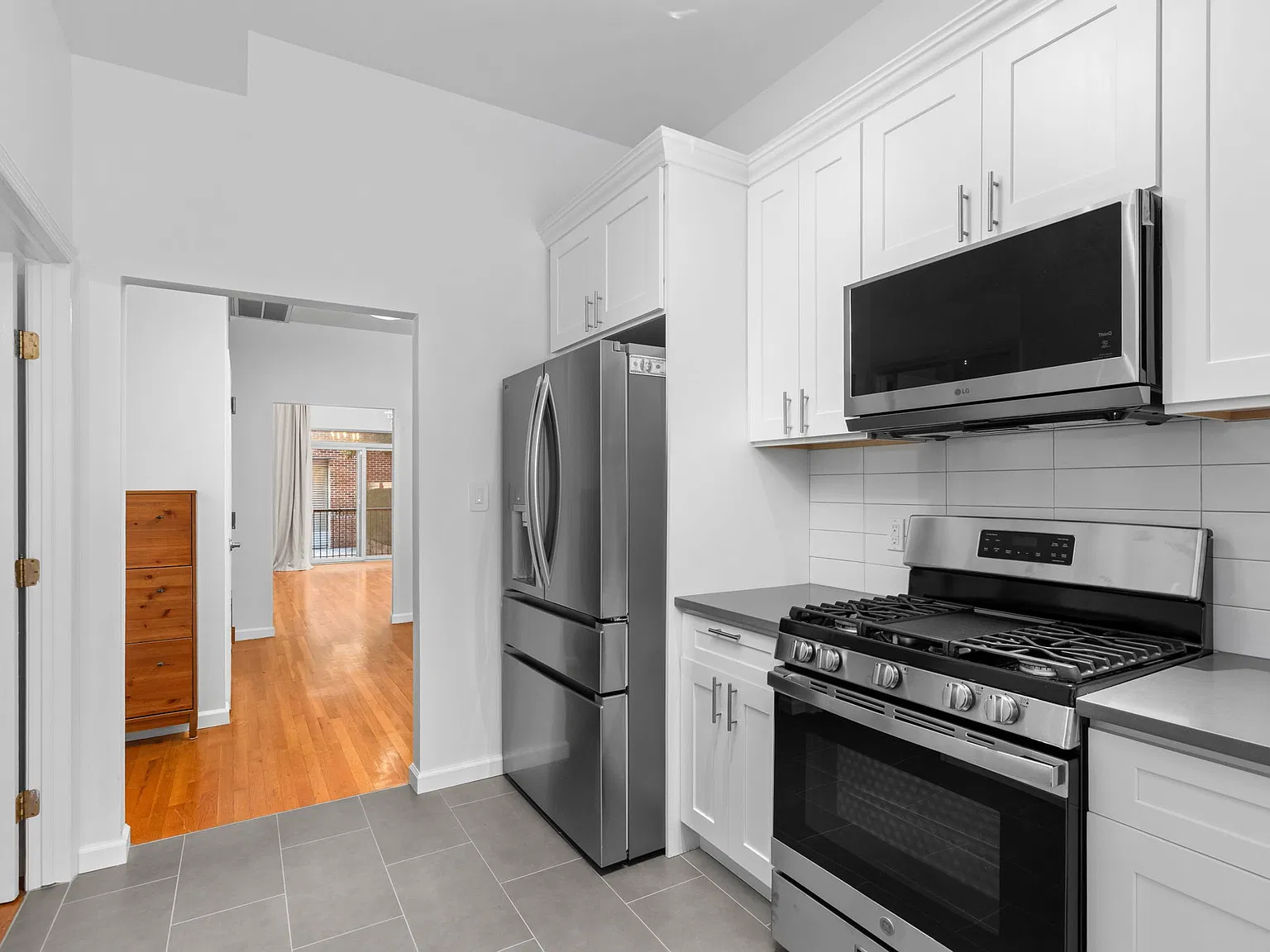 279 Prospect Avenue — Photo 4